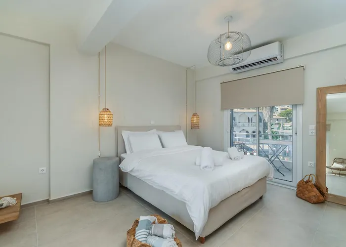 Seaside Luxury * Nikiana