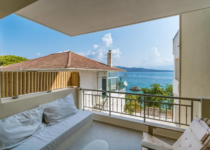 Seaside Luxury Apartment *