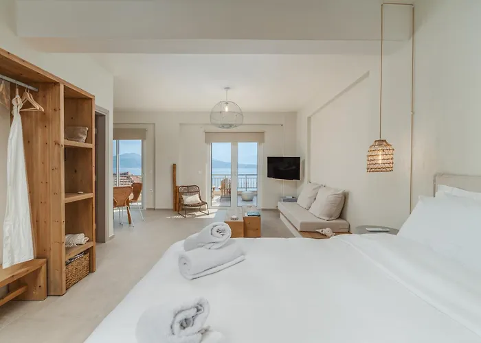 Seaside Luxury Nikiana