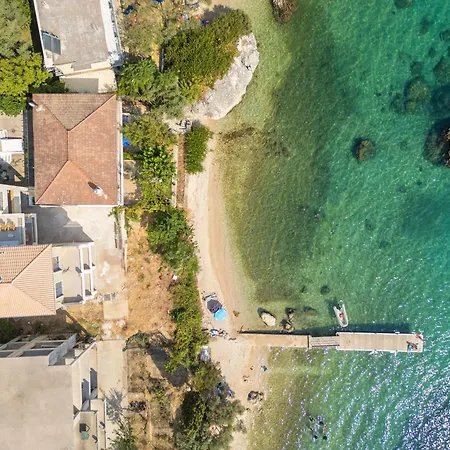 Apartment Seaside Luxury Nikiana